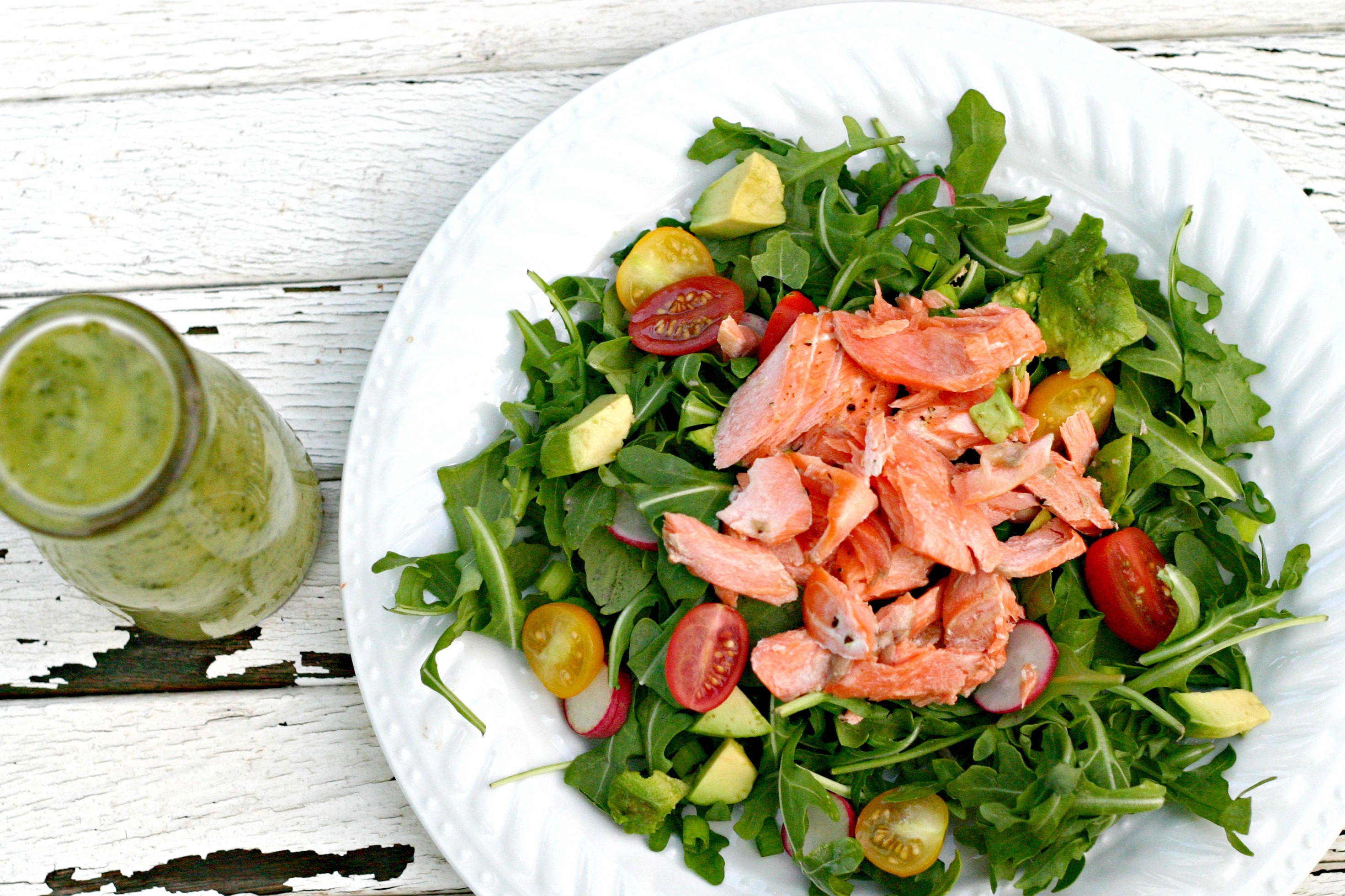 Avocado Salmon Salad with Arugula | Avada Lifestyle